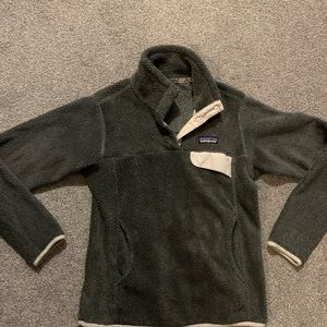 Patagonia x small snap fleece